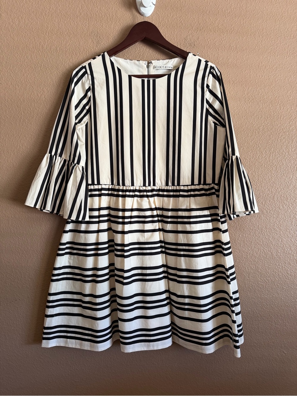 Alice + Olivia Augusta Cream and Black Stripe Mini Dress Size 6